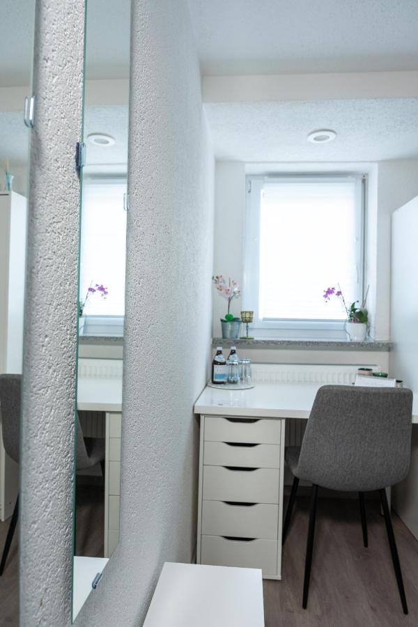 #1 Modernes Zimmer Mit Pool Und Garten Μέμμινγκεν Εξωτερικό φωτογραφία